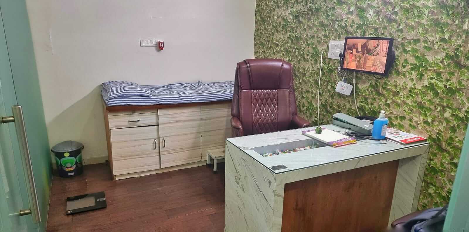 Raverkar ENT Clinic 4