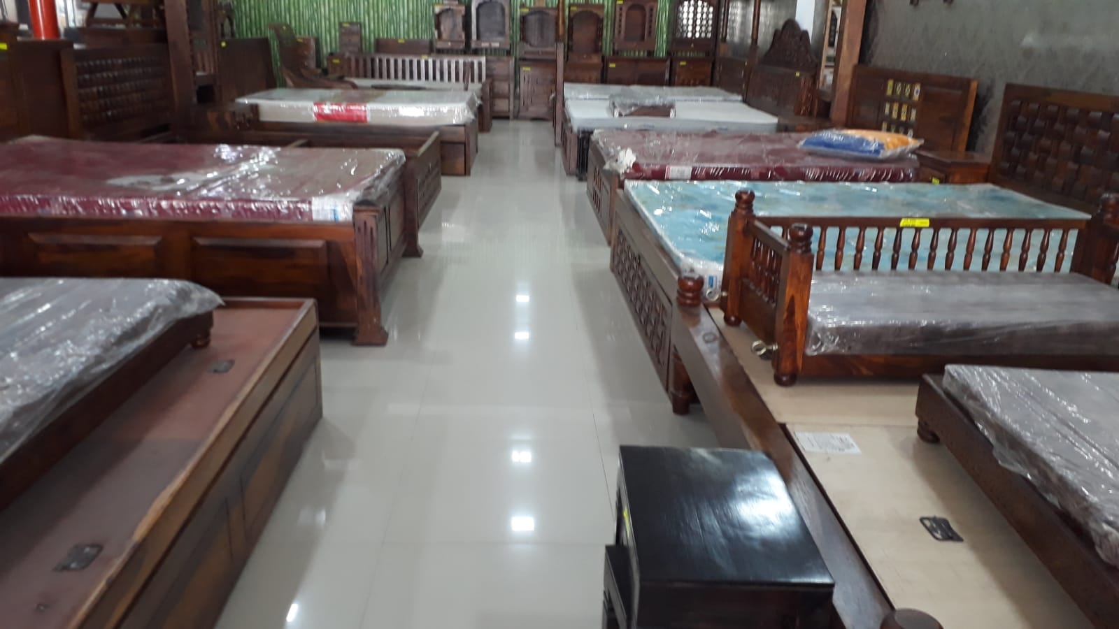 Shop overview 7
