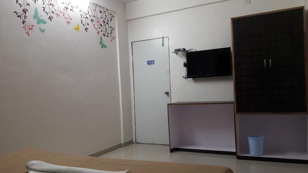 Regular Room