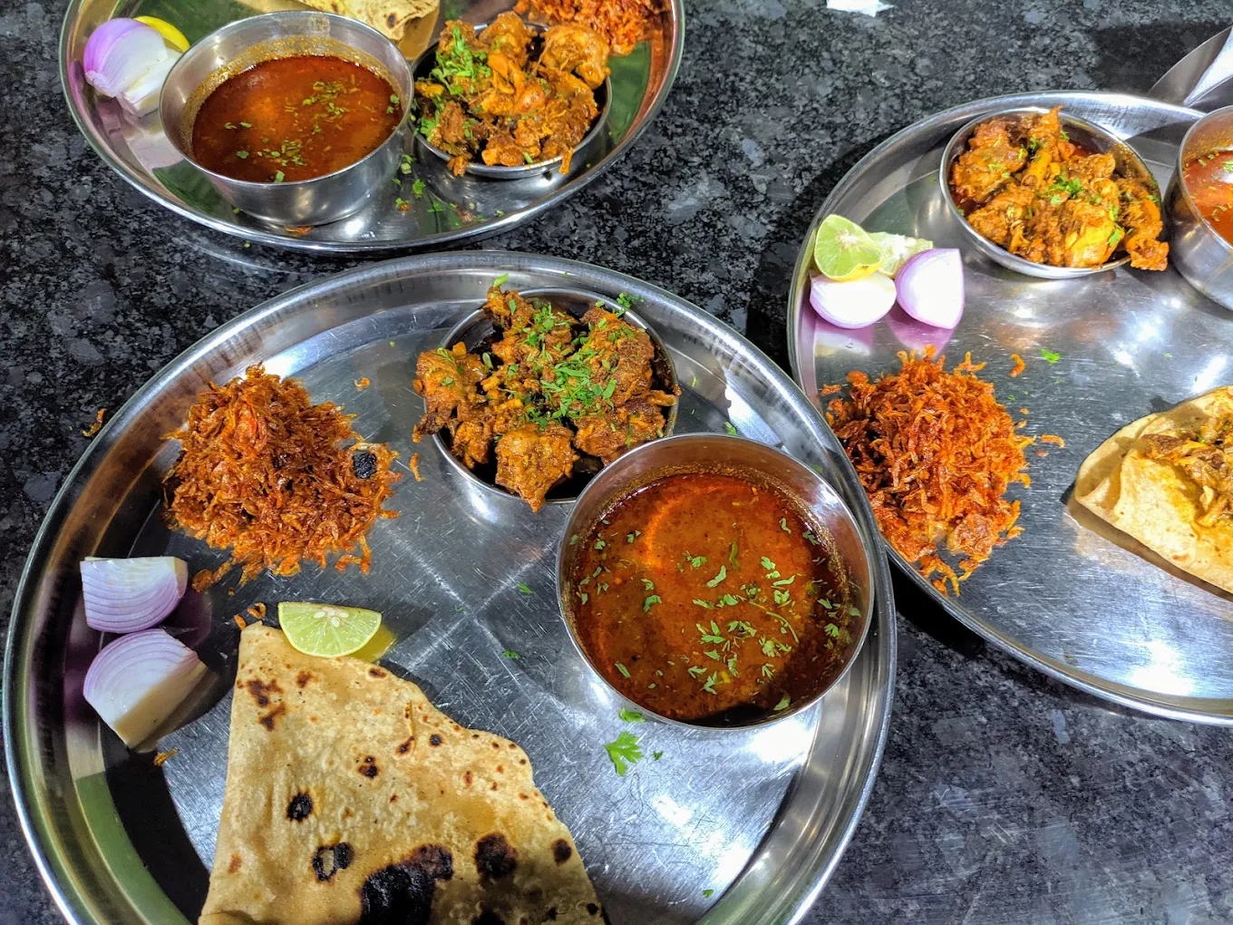 maincourse-HotelJayMalharBhojnalay-grobizzz.in-8