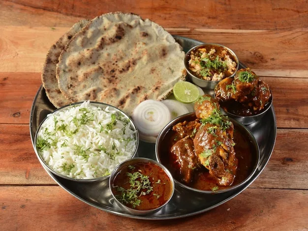 thali-HotelMamaShri-grobizzz.in-3