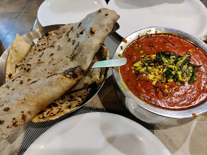 maincourse-HotelMavala-grobizzz.in-7